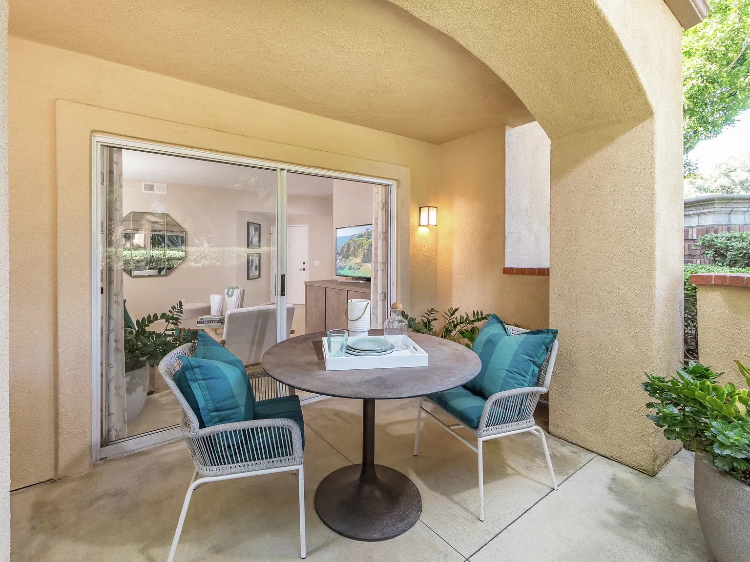 Turtle Rock Canyon Apartment Homes — Photo 2