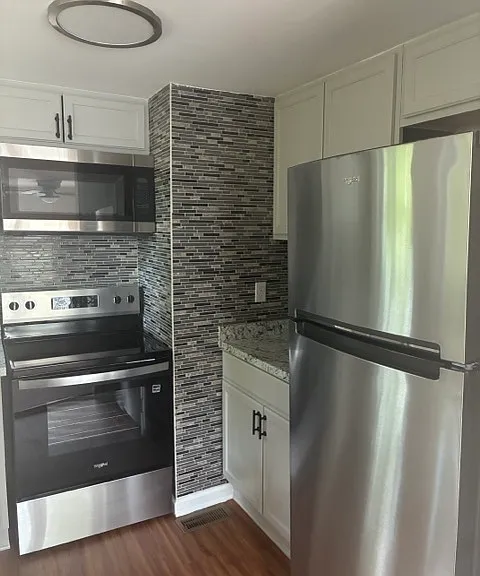 204 S Candler St — Photo 30