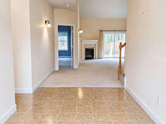3rd image of 30 Steinbeck St