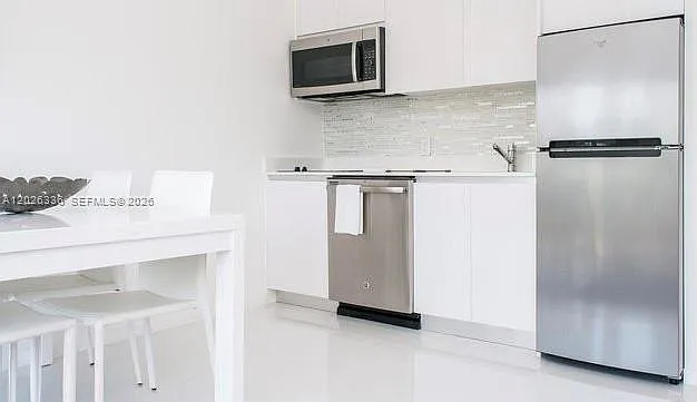 Elisa Condo — Photo 4