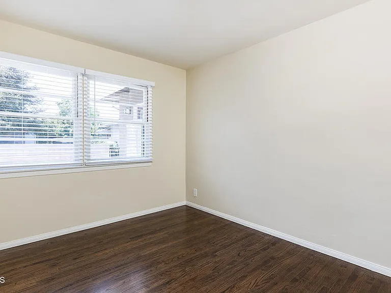 5634 Noel Dr — Photo 13