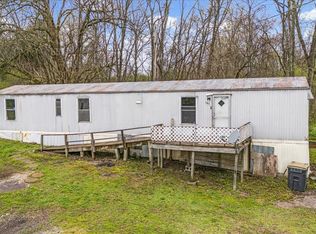 441 Halltown Rd, Hartsville, TN 37074