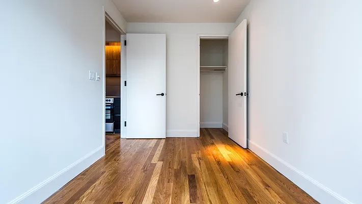 Rented by Nooklyn NYC LLC | media 11