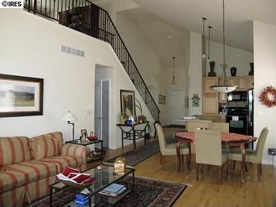 3rd image of 1645 Metropolitan Dr