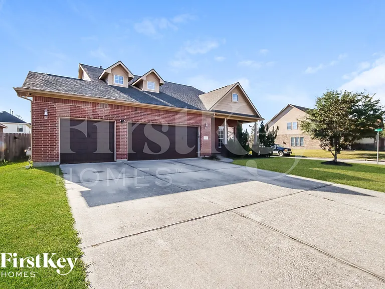 21630 Hansom Dr — Photo 3