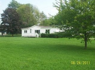 2015 3rd St, Vassar, MI 48768