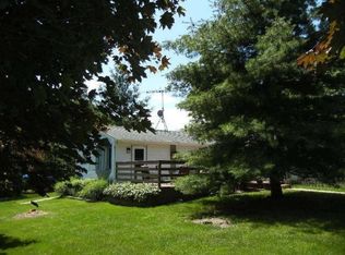 N2579 Central Dr, Lake Geneva, WI 53147