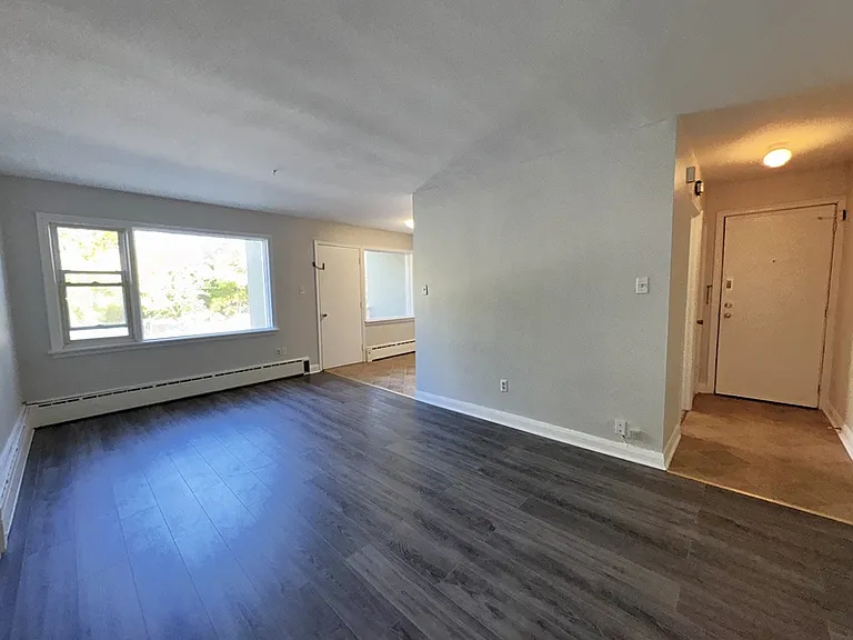 74 Shirley Ave — Photo 33