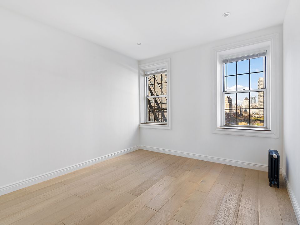 1st image of 115 Henry St APT 6A