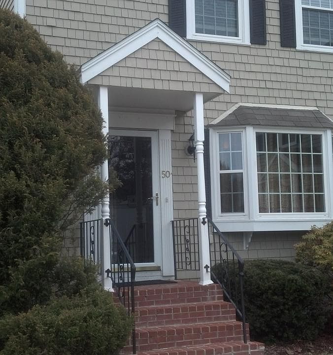 1st image of 50 Stillwater Dr