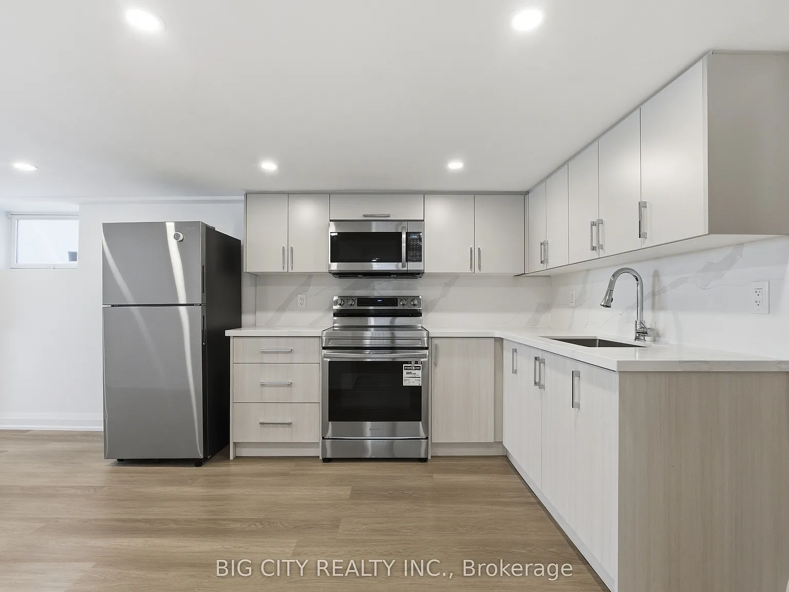 2 bed, $1,695 — Photo 3