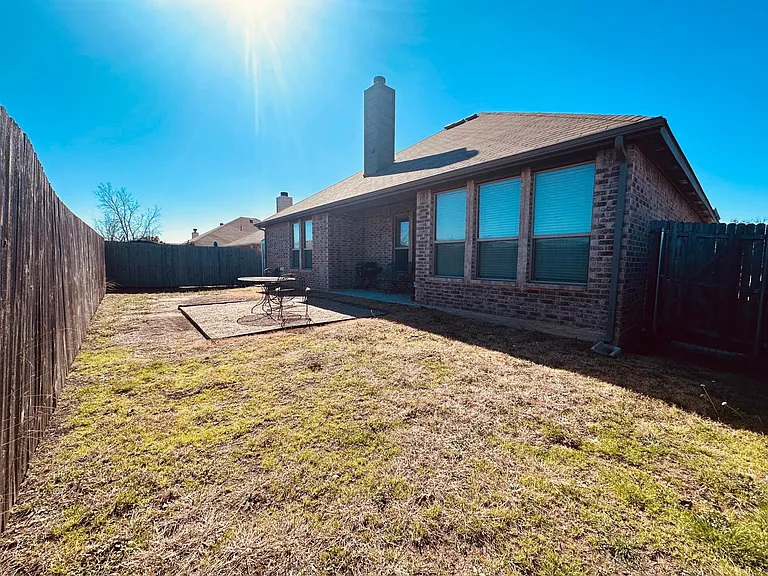 508 Timber Dr — Photo 29