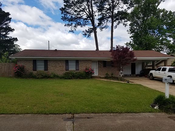 2nd image of 2413 Belair Dr