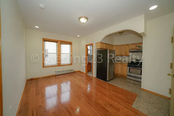 Rented by Sterling Realty Solution Inc | media 20