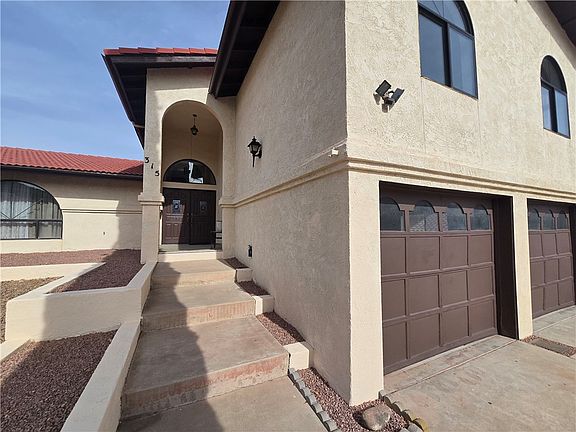 3rd image of 315 Greenway Drive