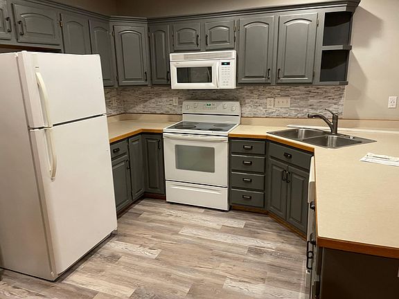 2nd image of 1581 Covey Dr