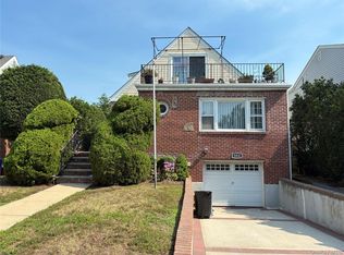 553 W Beech St, Long Beach, NY 11561