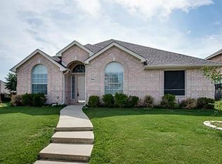 2001 Caitlin Dr, Lewisville, TX 75067