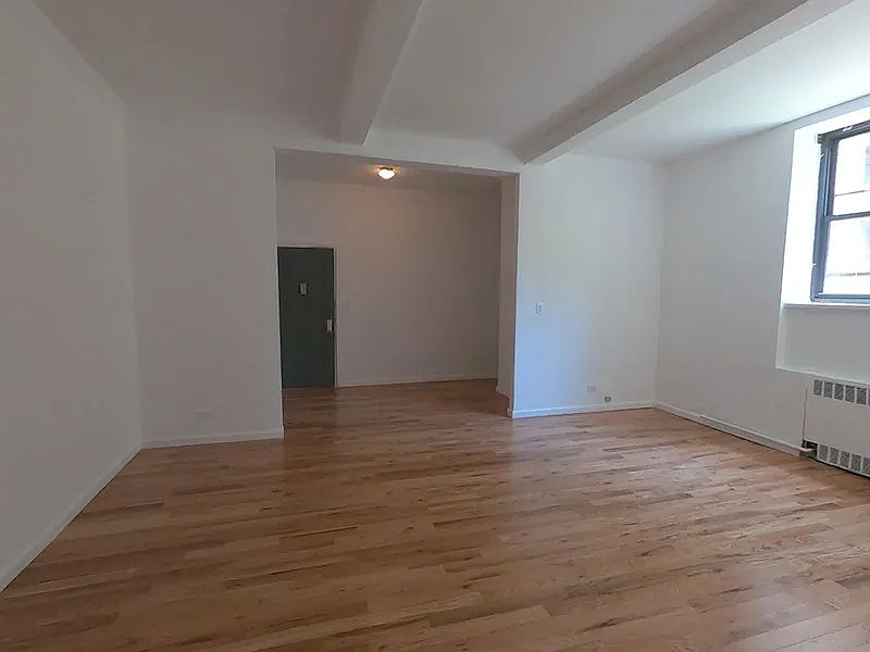 1st image of 67-71 Yellowstone Blvd #G