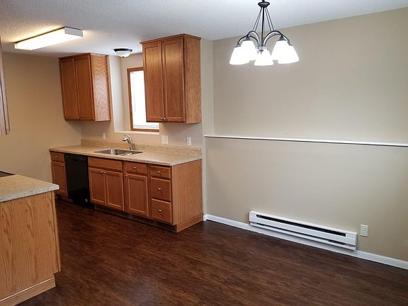 4th image of 742 Great Plains Ct