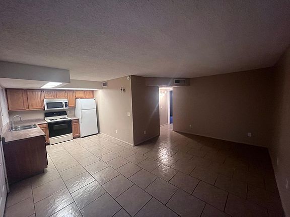 3rd image of 45 N Phyllis Unit 4-107