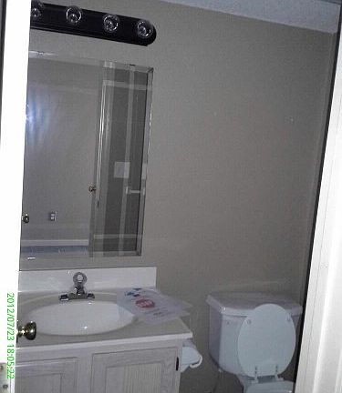 3rd image of 6054 NE Moonstone Dr #9C