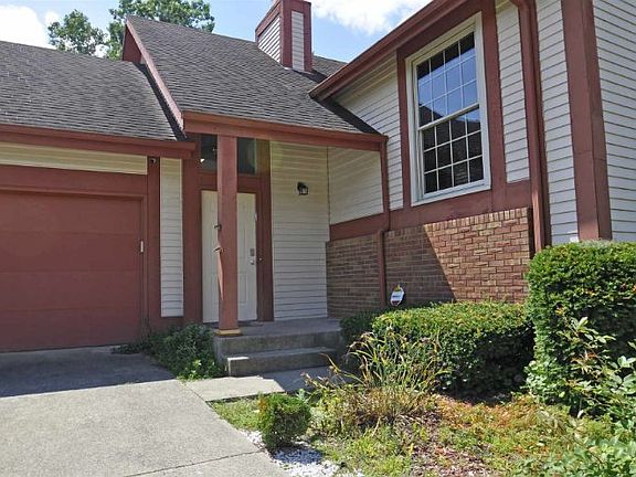 4th image of 18036 Crownhill Dr