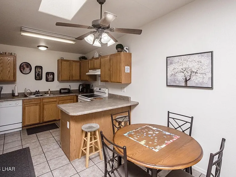 2960 Osborn Dr #102 — Photo 7