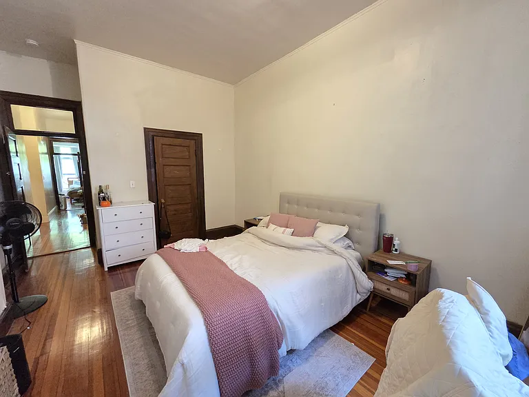 219 Harvard St #7 — Photo 9
