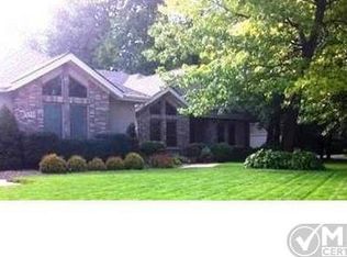 3211 Governors Ln, Commerce Township, MI 48390