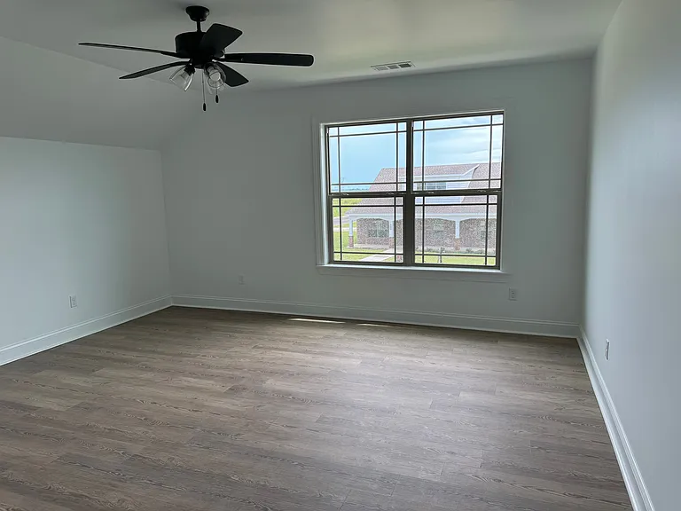 111 Chandlor Cir — Photo 15