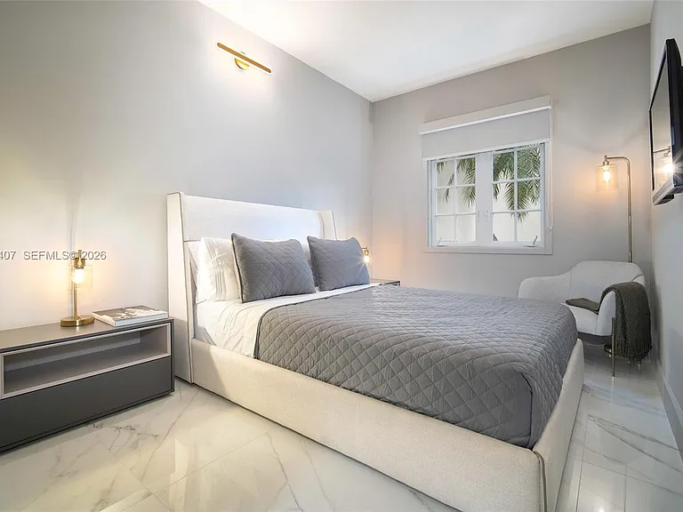 19211 Fisher Island Dr #19211 — Photo 27