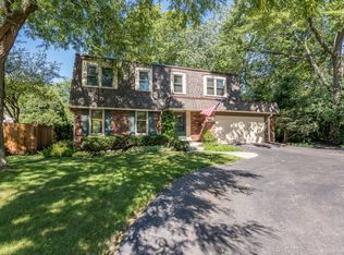 86 N Main St, Glen Ellyn, IL 60137