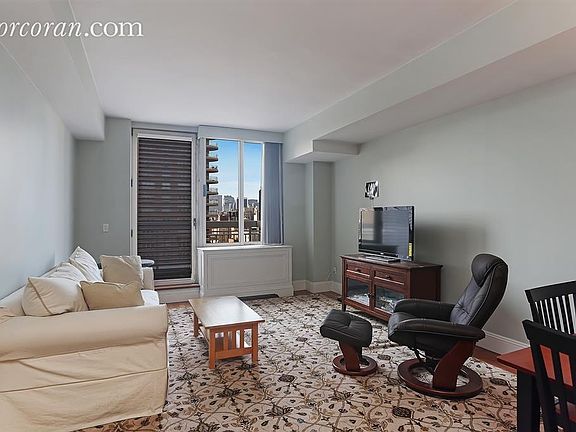 2nd image of 170 E 87th St APT W19f
