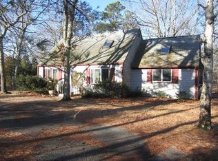 812 Old Barnstable Rd, East Falmouth, MA 02536