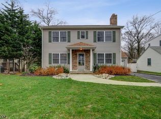 330 Huntington Rd, Union, NJ 07083