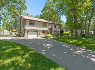 31 Chandler Dr, Coventry, RI 02816