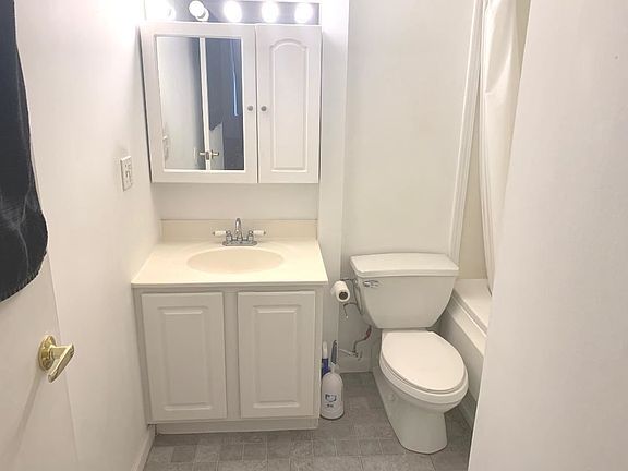 3rd image of 1750 N Marywood Ave APT 514