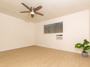 7356 Corbin Ave APT 6, Reseda, CA 91335