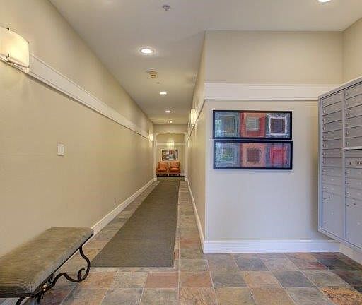 5th image of 615 6th St APT 305