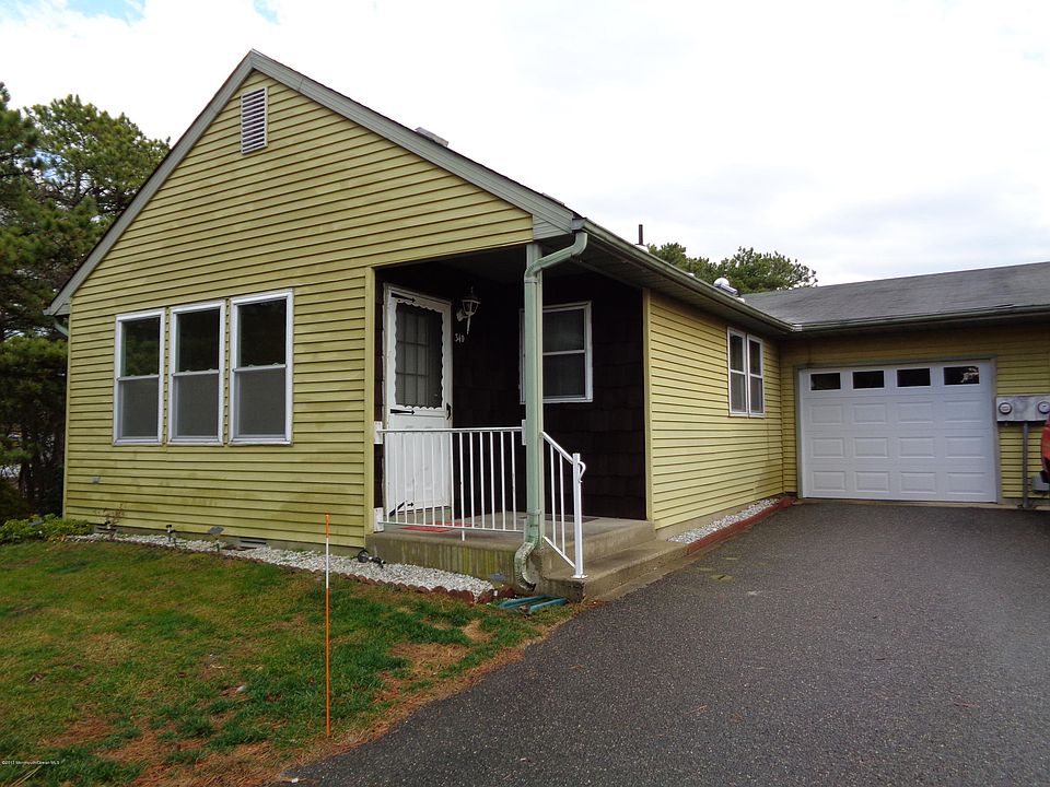 1st image of 34 Easton Drive #D