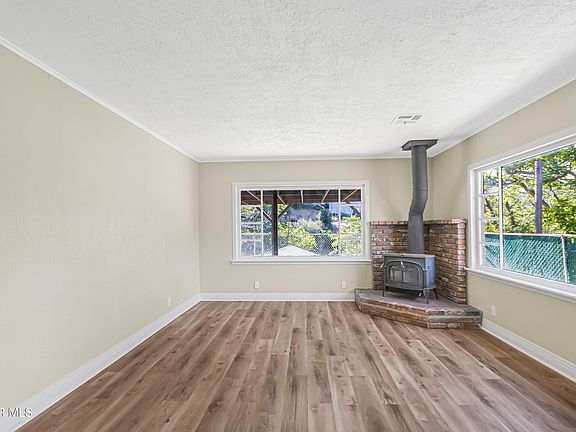 3rd image of 43714 Log Cabin Trl