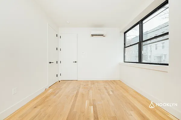 Rented by Nooklyn NYC LLC | media 51