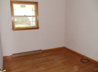 2708 W Grove Ave, Waukegan, IL 60085