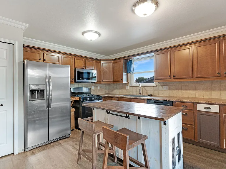 7115 Grand Valley Dr — Photo 3