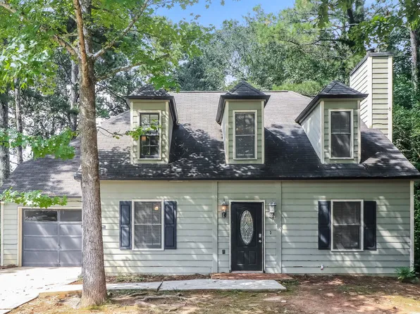 4818 W McEachern Woods Dr, Powder Springs, GA 30127