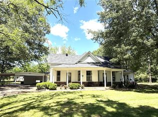 1113 Oakland Rd, Atkins, AR 72823