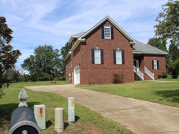 2nd image of 1840 Moorhill Estate Dr