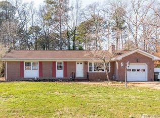 105 Thomas Rd, Seaford, VA 23696