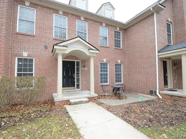 263 S Village Way #23 — Photo 37